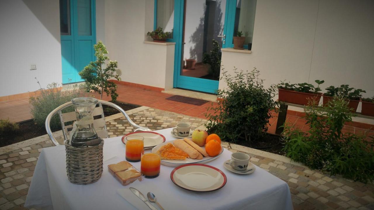 B&b-Le Rondini Monserrato Exterior foto